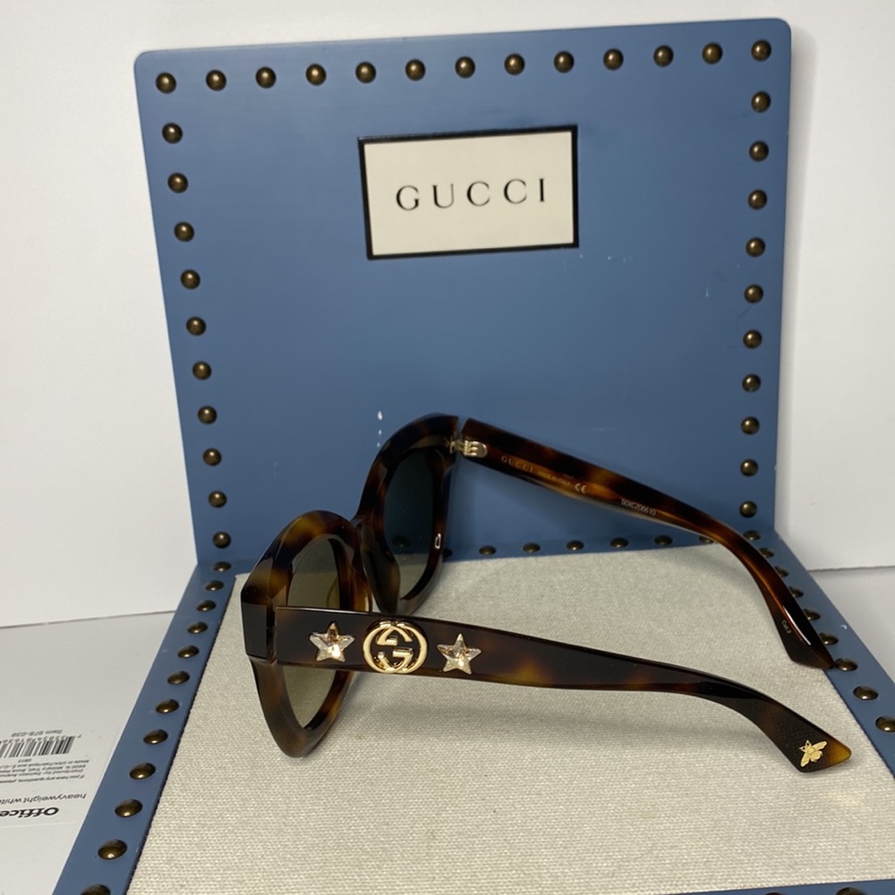 GUCCI Havana Butterfly Ladies Sunglasses
GG0208S 002 49 - Picture 7 of 16